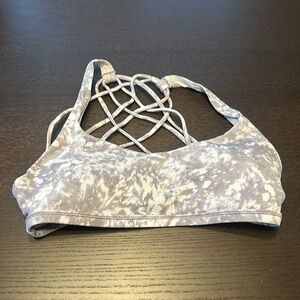 Lululemon free to be wild bra